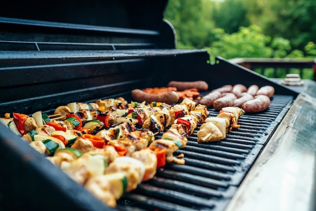 Migliori barbecue a gas da campeggio (pieghevoli e portatili)